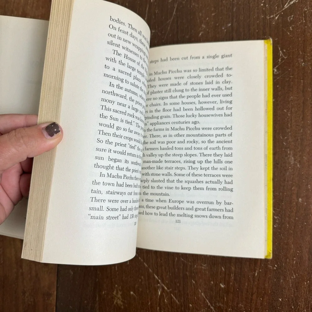 Digging‎ into Yesterday 1964 Estelle Friedman Illustrated Kids History hard back
